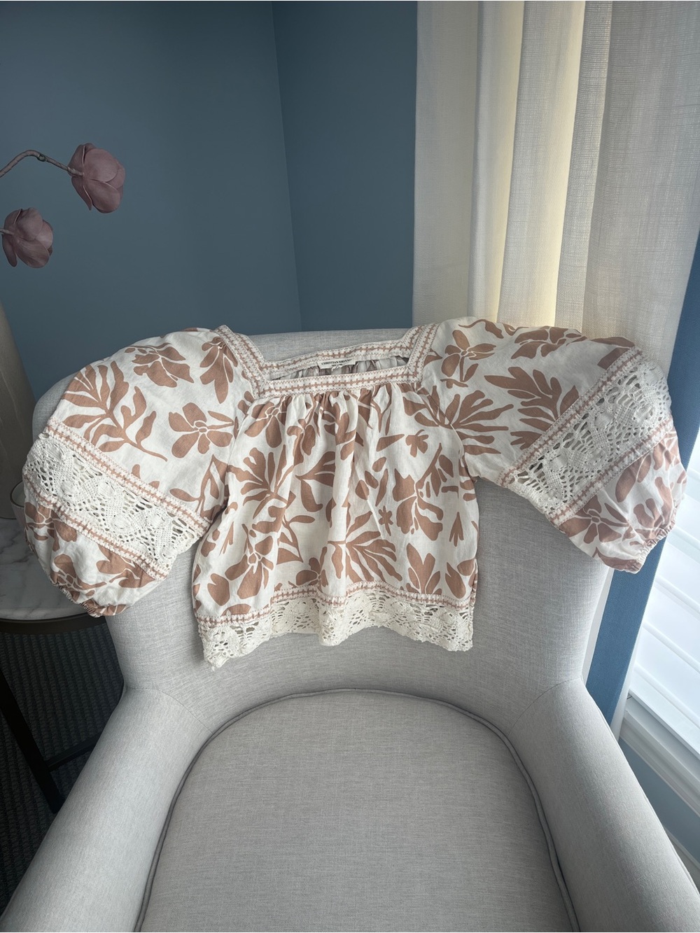 Christian Siriano Boho Floral Crochet Lace Peasant Blouse Size S